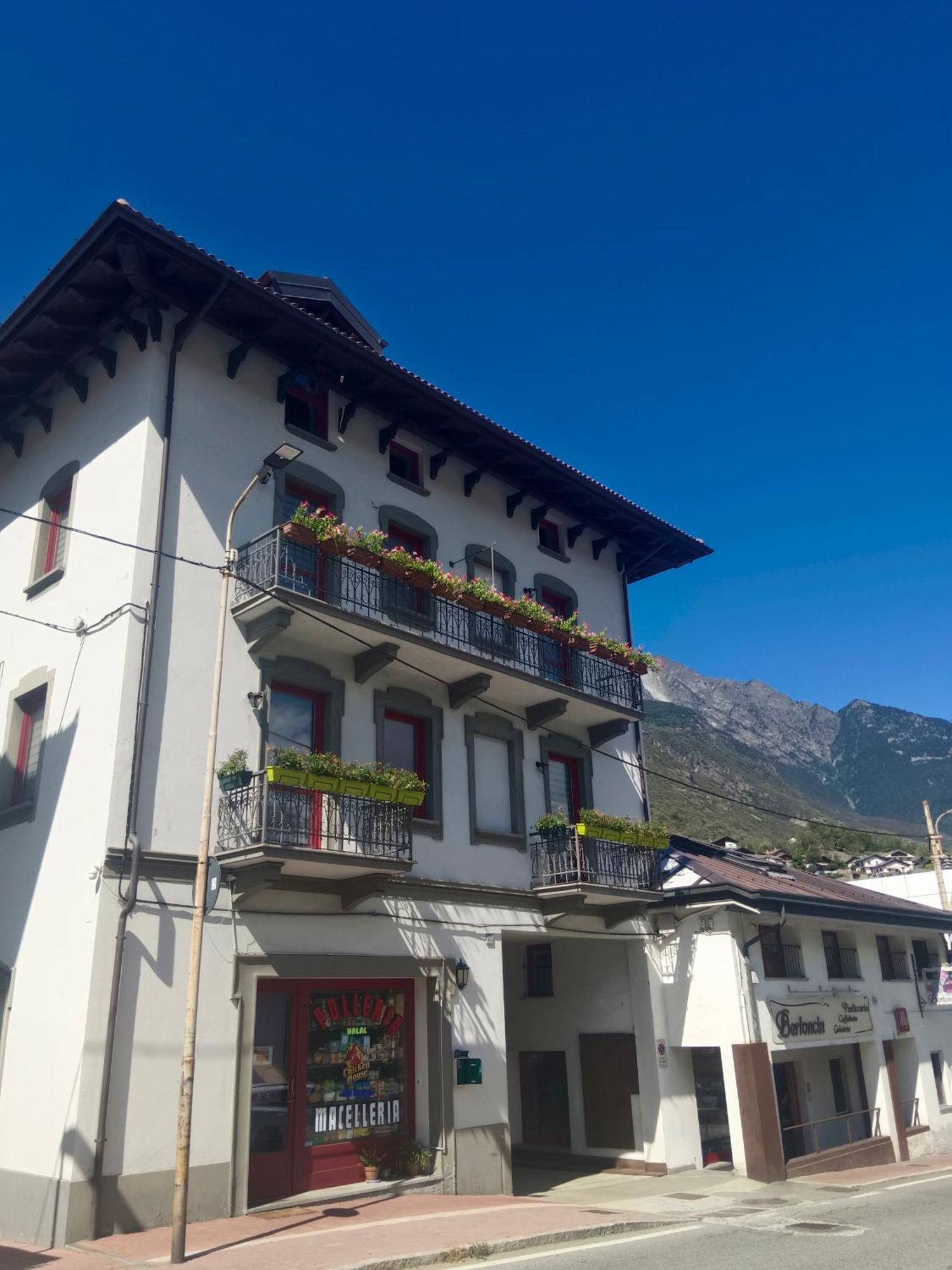 Ferienwohnung Liberty House Alps Châtillon Exterior foto
